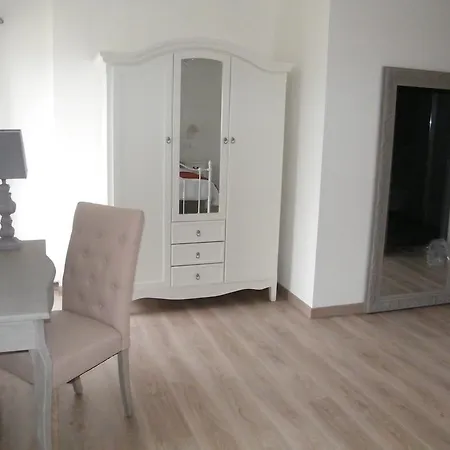 Clos Vieux Rochers Vineyard 퓨이스게인